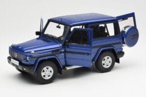 Mercedes G500 W463 SWB ブルー AUTOart 1:18 76114 メタル - 画像 2/8