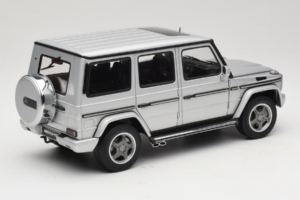 Mercedes G55 AMG W463 シルバー AUTOart 1:18 76247 メタル - 画像 3/8