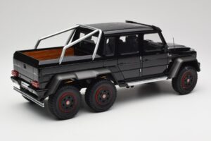 Mercedes AMG G63 W463 6x6 Gloss ブラック AUTOart 1:18 76306 コンポジット - 画像 3/8