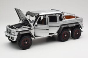 Mercedes AMG G63 W463 6x6 Iridium シルバー AUTOart 1:18 76301 コンポジット - 画像 2/8