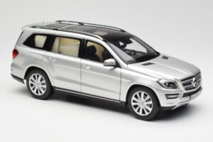 Mercedes GL-Class X166 イリジウムシルバー Metallic Norev 1:18 B66960097 メタル - 画像 6/8