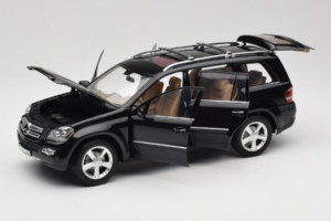 Mercedes GL X164 Obsidian Black Minichamps 1:18 B66962334 メタル - 画像 2/8