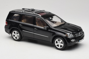 Mercedes GL X164 Obsidian Black Minichamps 1:18 B66962334 メタル - 画像 6/8