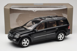 Mercedes GL X164 Obsidian Black Minichamps 1:18 B66962334 メタル - 画像 8/8