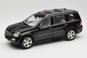 Mercedes GL X164 Period Brown Minichamps 1:18 B66962336 メタル