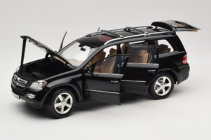 Mercedes GL X164 Tanzanite Blue Minichamps 1:18 B66962335 メタル - 画像 2/8