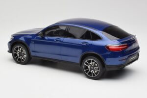 Mercedes AMG GLC 43 クーペ ブリリアントブルー GT Spirit 1:18 B66960468 レジン - 画像 5/6