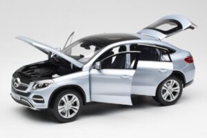 Mercedes GLE Coupe C292 Diamond シルバー Norev 1:18 B66960358 メタル - 画像 2/8
