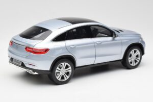 Mercedes GLE Coupe C292 Diamond シルバー Norev 1:18 B66960358 メタル - 画像 3/8