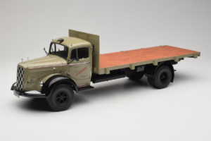 Mercedes L6600 Rungewagen グレー ブラック Minichamps 1:18 109031050 メタル