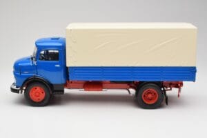 Mercedes L911 ブルー Schuco 1:18 450044800 メタル - 画像 4/8