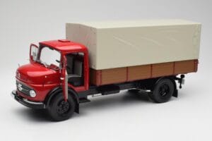Mercedes L 911 レッド Schuco 1:18 450016400 メタル - 画像 2/8
