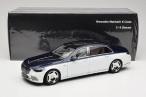 Mercedes Maybach S-Class Z223 Nautical Blue Diamond White Almost Real 1:18 820126 メタル - 画像 8/8