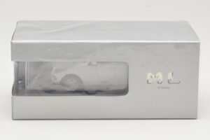 Mercedes ML W166 Calcit White Minichamps 1:43 B66960062 メタル - 画像 4/4
