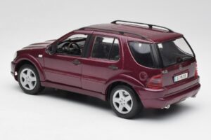 Mercedes ML55 AMG W163 パープル Maisto 1:18 31876 メタル - 画像 7/8