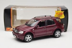 Mercedes ML55 AMG W163 レッド Maisto 1:18 50348 メタル - 画像 8/8