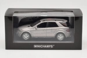 Mercedes ML63 AMG W164 グレーメタリック Minichamps 1:43 400034570 メタル - 画像 4/4
