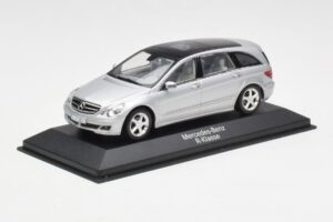 Mercedes R-Class W251 Iridium Silver Minichamps 1:43 B66962214 メタル - 画像 2/4
