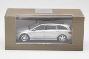 Mercedes R-Class W251 Iridium Silver Minichamps 1:43 B66962214 メタル - 画像 4/4