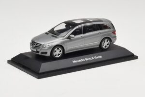 Mercedes R-Class W251 Palladium Silver Metallic Minichamps 1:43 B66960055 メタル - 画像 2/4