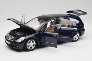 Mercedes R-Class W251 タンザナイト ブルー Minichamps 1:18 150034600 メタル - 画像 2/8