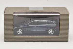 Mercedes R-Class W251 Tanzanite Blue Minichamps 1:43 B66962215 メタル - 画像 4/4