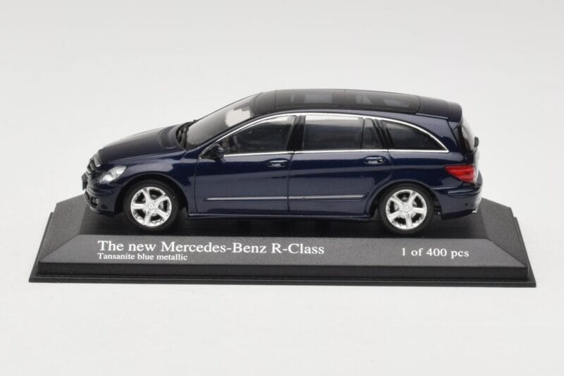 Mercedes R-Class W251 Tanzanite Blue Minichamps 1:43 B66962215 メタル