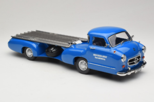Mercedes Renntransporter Blaues Wunder iScale 1:18 118000000006-P1 メタル - 画像 4/6