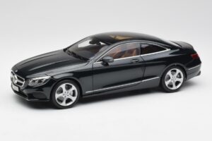 Mercedes S-Class Coupe C217 スマラグド グリーン Metallic Norev 1:18 B66961244 メタル