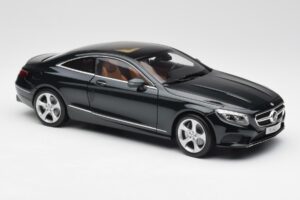 Mercedes S-Class Coupe C217 スマラグド グリーン Metallic Norev 1:18 B66961244 メタル - 画像 6/8