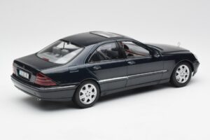 Mercedes S-Class W220 ブルー Maisto 1:18 56051 メタル - 画像 3/8