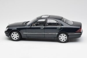 Mercedes S-Class W220 ブルー Maisto 1:18 56051 メタル - 画像 4/8