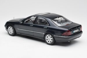 Mercedes S-Class W220 ブルー Maisto 1:18 56051 メタル - 画像 7/8