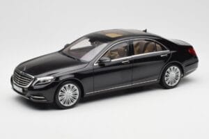 Mercedes S-Class W222 ブラックメタリック Norev 1:18 183480 メタル
