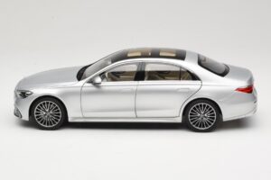 Mercedes S-Class W223 AMG Line Brilliant Silver Norev 1:18 183805 メタル - 画像 4/8