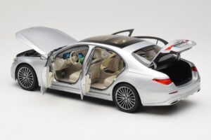Mercedes S-Class W223 AMG Line Brilliant Silver Norev 1:18 183805 メタル - 画像 5/8