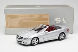 Mercedes SL 500 R230 カブリオレ Iridium シルバー Minichamps 1:18 B66962388 メタル - 画像 8/8