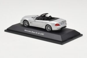 Mercedes SL 65 AMG R230 シルバー Minichamps 1:43 B66960601 メタル - 画像 3/4