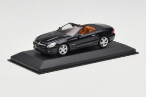 Mercedes SL R230 ブラック Minichamps 1:43 B66961922 メタル - 画像 2/4