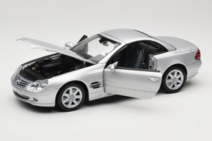 Mercedes SL R129 シルバー Minichamps 1:18 B66962133 メタル - 画像 3/10