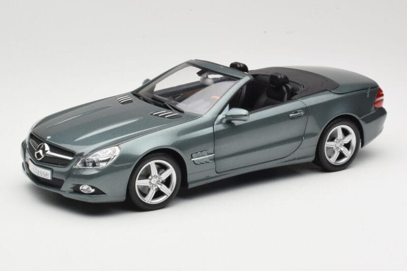 Mercedes SL R230 Amiant Green Minichamps 1:18 B66962389 メタル