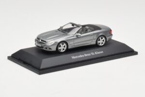 Mercedes SL R230 Palladium Silver Metallic Minichamps 1:43 B66962390 メタル - 画像 2/4