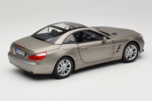 Mercedes SL500 R231 Dark Grey Matt Norev 1:18 183590 メタル - 画像 4/9