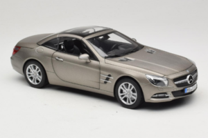 Mercedes SL500 R231 Dark Grey Matt Norev 1:18 183590 メタル - 画像 7/9