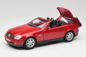 Mercedes SLK 230 R170 レッド Maisto 1:18 56023 メタル - 画像 2/9
