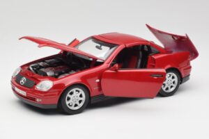 Mercedes SLK 230 R170 レッド Maisto 1:18 56023 メタル - 画像 3/9
