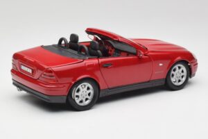 Mercedes SLK 230 R170 レッド Maisto 1:18 56023 メタル - 画像 4/9
