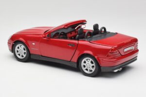 Mercedes SLK 230 R170 レッド Maisto 1:18 56023 メタル - 画像 8/9