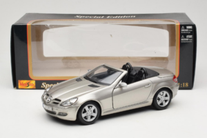 Mercedes SLK R171 ライトブロンズ メタリック Maisto 1:18 31674-R1 メタル - 画像 8/8