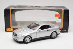 Mercedes SLK R170 ロードスター シルバー Maisto 1:18 31674 メタル - 画像 2/9